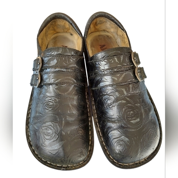 Alegria Alli Slip-On Clog Flat Women's  Size EU 39 US 8.5 Black Embossed Floral - Picture 1 of 14
